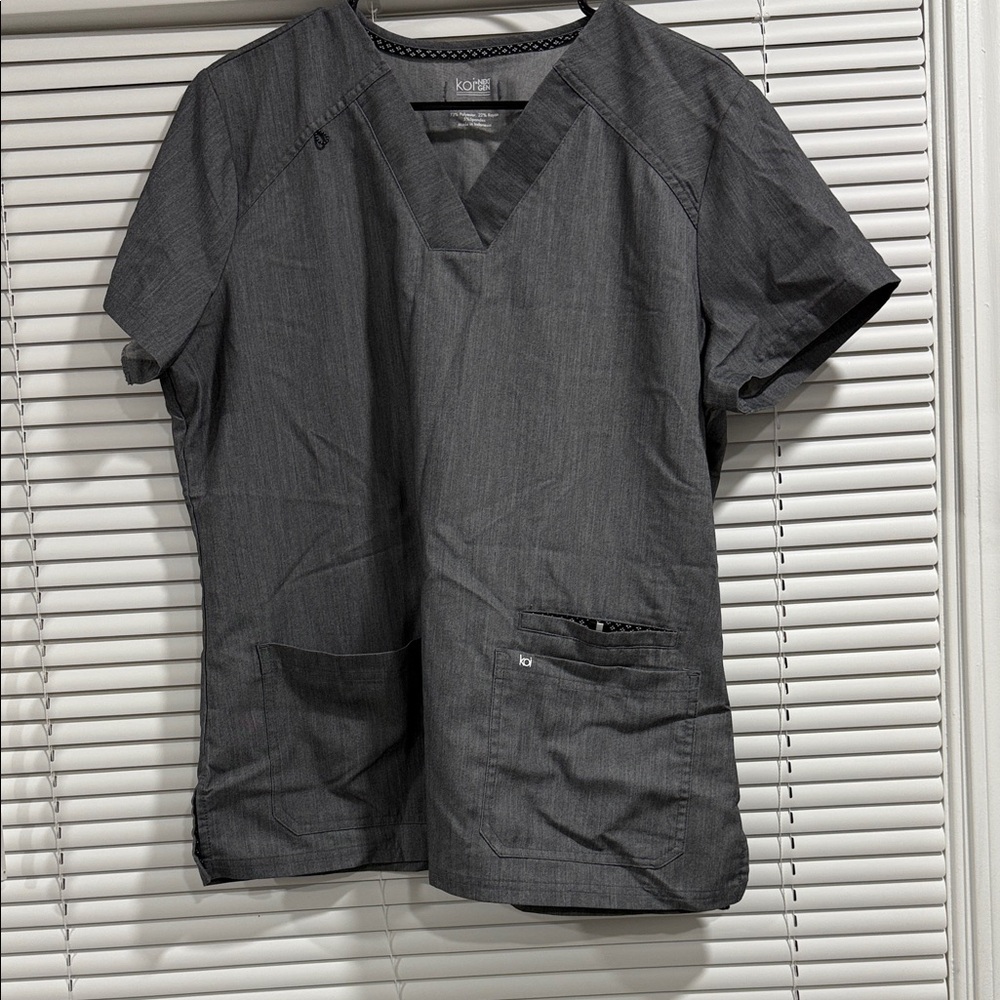 koi Gray Short Sleeve Top